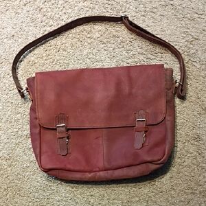 Classic Brown Leather Messenger Bag